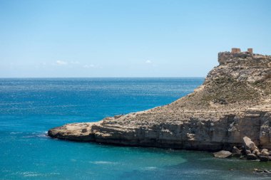 Almeria, İspanya siyahlar içinde sahil