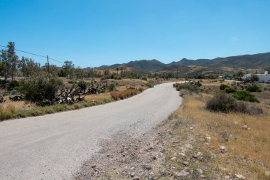 Almeria, Endülüs, İspanya içinde mavi gökyüzü altında yel değirmeni