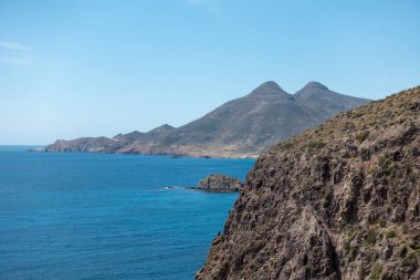 Dağ ve deniz Cabo de Gata, İspanya heykelleri