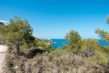 Sahil ve dağın içinde Peniscola, Castellon