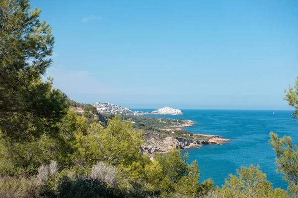 Sahil ve dağın içinde Peniscola, Castellon