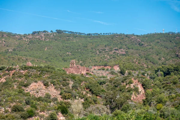 Avuç içi altında mavi gökyüzü, İspanya çöl