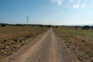 Yol via augusta altında mavi gökyüzü, castellon, İspanya