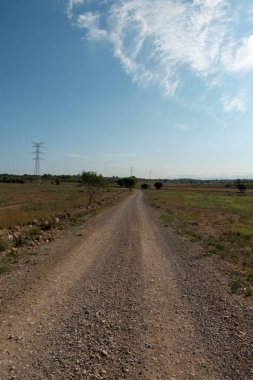 Yol via augusta altında mavi gökyüzü, castellon, İspanya