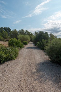 Yol via augusta altında mavi gökyüzü, castellon, İspanya