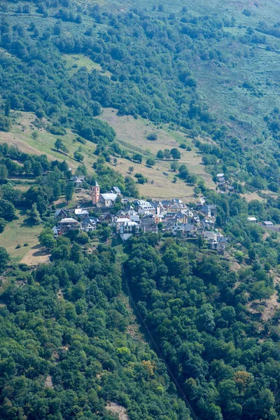西班牙阿兰山谷山上的一个村庄 — 图库照片