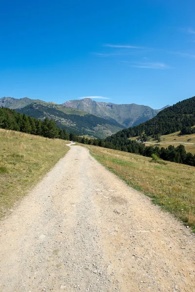 Montgarri Vadisi Aran, İspanya için yol