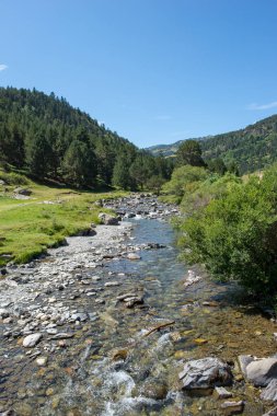 Montgarri yolu İspanya 'nın Aran Vadisi' nden geçiyor.