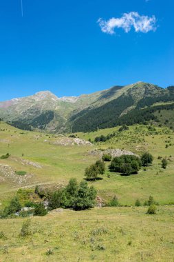 Montgarri yolu İspanya 'nın Aran Vadisi' nden geçiyor.