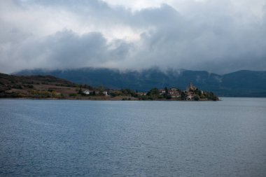 Lav, Bask Ülkesi, İspanya ullibarri gamboa rezervuarı