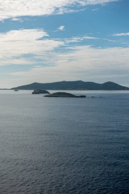 İbiza Adası bir tekneden İspanya sahillerinin