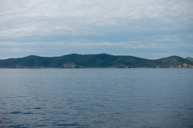 İbiza Adası bir tekneden İspanya sahillerinin