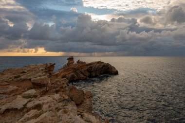 Ibiza, İspanya, adada Cap Martinet Sunrise