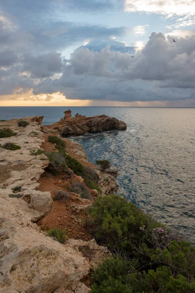 Ibiza, İspanya, adada Cap Martinet Sunrise