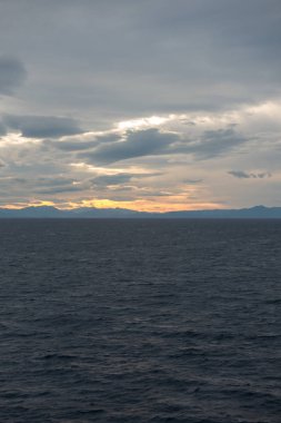 Deniz Akdeniz, İspanya Ibiza günbatımı