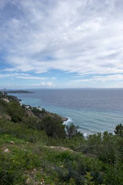 San Antonio de Ibiza Koyu'nda bir bulutlu gün, İspanya