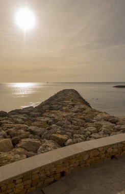 Gün doğumunda deniz Ametlla de mar, İspanya