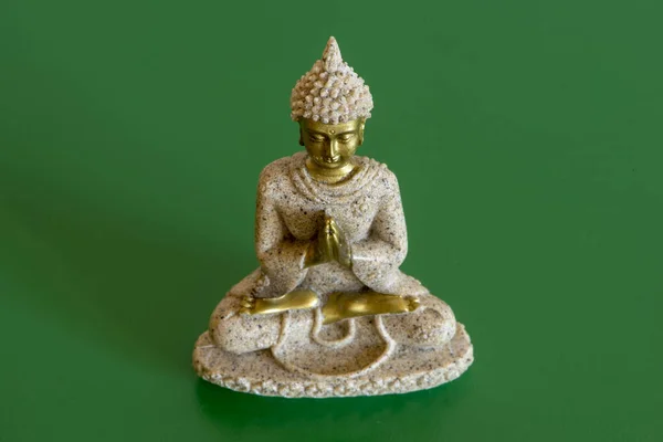 Figura Buddha Tibetano Sfondo Verde — Foto Stock