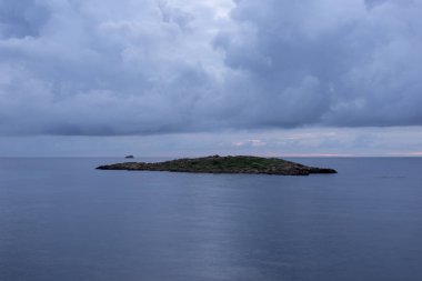 Şafakta, İspanya İbiza cala sa sal rossa