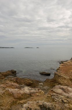 Ibiza deniz çok bulutlu günde, İspanya