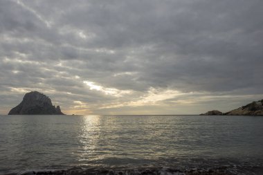 Günbatımı Ibiza, İspanya Es Vedra Island üzerinde