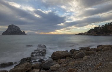 Gün batımında, İspanya uzun pozlama içinde Es Vedra Adası