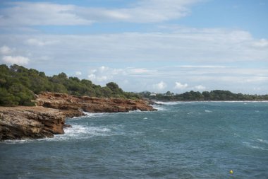 Ibiza sahil çok kötü deniz, İspanya ile bir gün