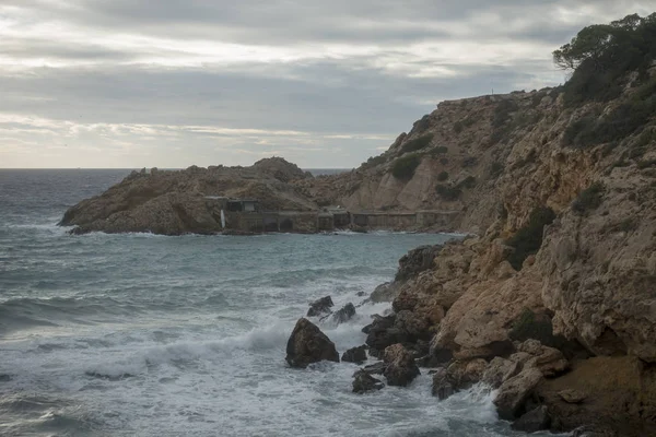 Costa Ibiza Dia Com Mar Muito Ruim Espanha — Fotografia de Stock