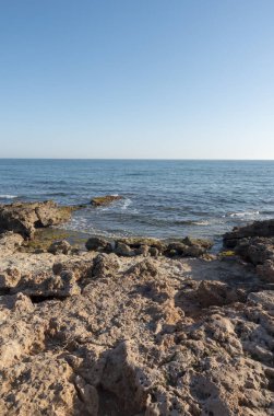 Deniz ve dalgalar arasında Oropesa ve Benicasim, İspanya