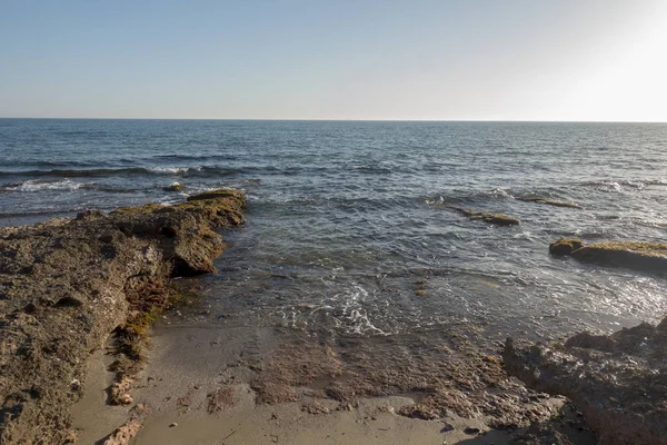 Deniz ve dalgalar arasında Oropesa ve Benicasim, İspanya
