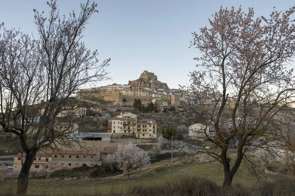 Středověká vesnice Morella při západu slunce — Stock fotografie