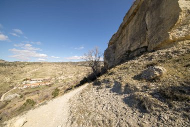Morella şehir yanındaki dağ yolundan