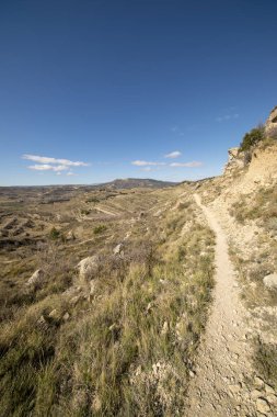 Morella şehir yanındaki dağ yolundan