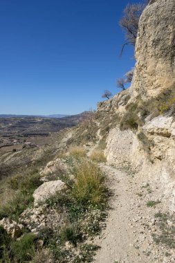 Morella şehir yanındaki dağ yolundan
