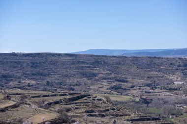 Morella şehir yanındaki dağ yolundan