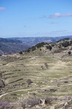 Morella şehir yanındaki dağ yolundan