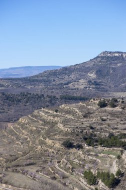 Morella şehir yanındaki dağ yolundan