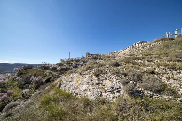 Morella şehir yanındaki dağ yolundan