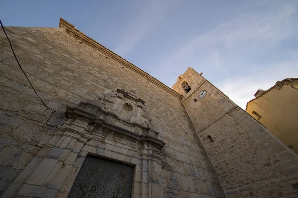 카스텔론의 아레스 델 마에스레 마을 교회 — 스톡 사진