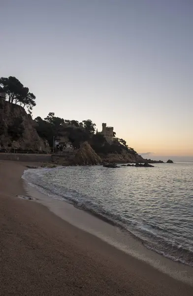 Salida del sol en la playa de Lloret de Mar —  Fotos de Stock