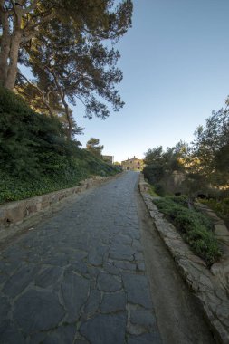 Tossa de Mar kasabasının sokakları