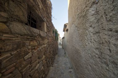 Tossa de Mar kasabasının sokakları