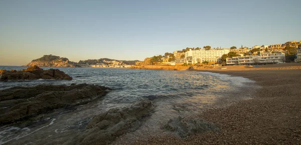 El pueblo de Tossa de mar junto al Mediterráneo —  Fotos de Stock