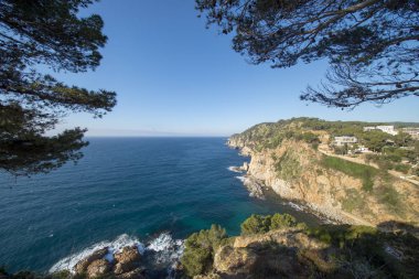 Costa Brava üzerinde Tossa de Mar güzel köy