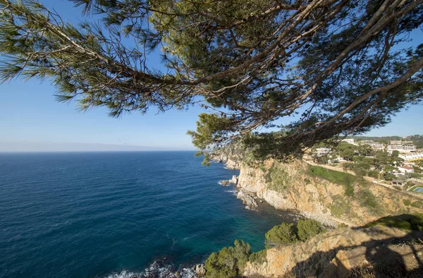 Costa Brava üzerinde Tossa de Mar güzel köy