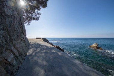 Yuvarlak yolu ile dere llorell, Tossa de mar