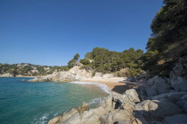 Yuvarlak yolu ile dere llorell, Tossa de mar