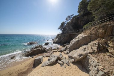 Yuvarlak yolu ile dere llorell, Tossa de mar