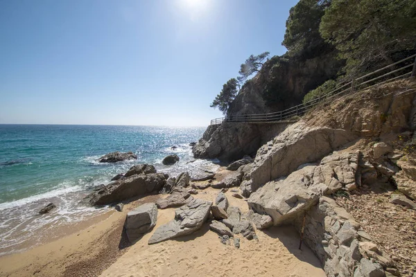 Yuvarlak yolu ile dere llorell, Tossa de mar