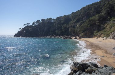 Yuvarlak yolu ile dere llorell, Tossa de mar